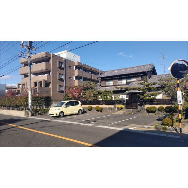 岐阜市柳津町宮東２丁目の駐車場