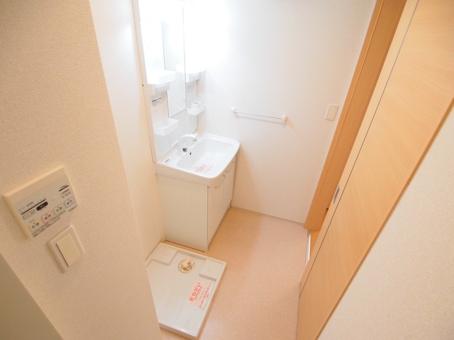 フォーシーズン栄の洗面所