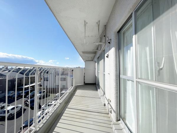 【バルコニー】 | 上用賀スカイマンション | 日当たりのよいバルコニー