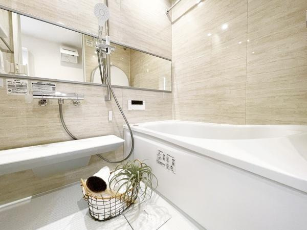 上用賀スカイマンションの浴室|１６２４サイズのゆったりとお過ごしいただけるバスルームです。心と身体の疲れを癒してくれる安らぎの空間♪