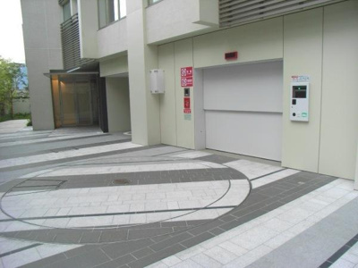 【駐車場】 | 六本木エムケイアートレジデンス