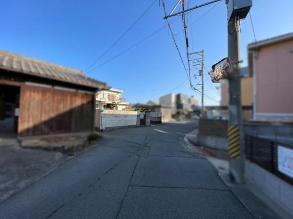和歌山市延時　中古戸建の前面道路含む現地写真
