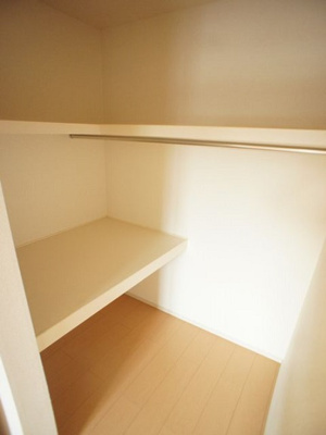 【収納】 | クロシェット | ウォークインクロゼット付きでお部屋はスッキリ♪