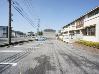 【駐車場】 | クロシェット | 駐車場2台可能です♪