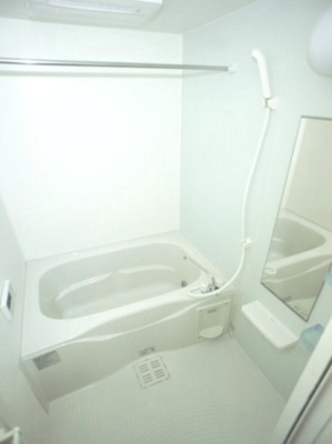 【浴室】 | クロシェット | ゆったり過ごせるお風呂です♪