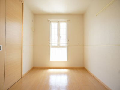 【寝室】 | ブランシェントＡ | 清潔感のあるきれいな洋間です♪