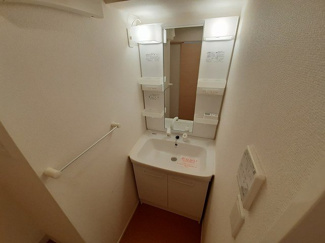 【洗面所】 | レジデンスヒルＮ　Ⅶ | 脱衣スペースもあります