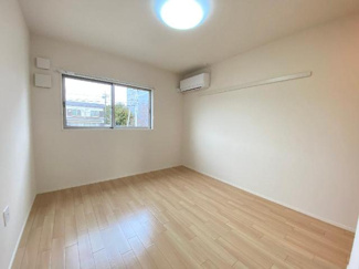 【内装】 | ポルトボヌール | 洋室