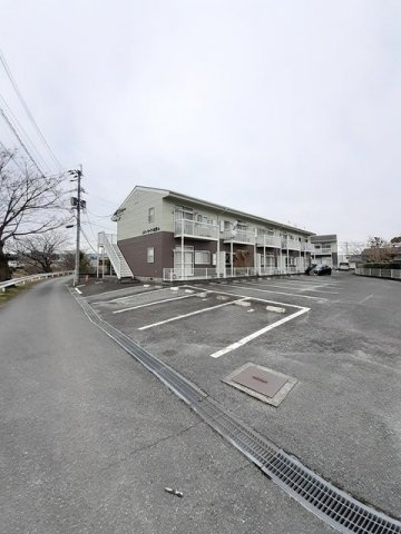 リバーサイド曲野Ａの駐車場