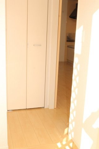 ネオ　ファースト　Ⅲの玄関