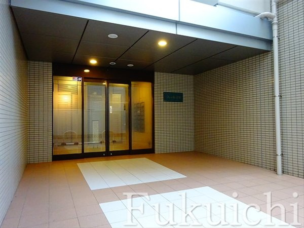 クレール目黒のエントランス