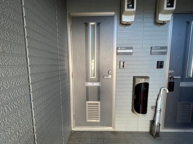 サザンヴィレッジ　B棟のエントランス