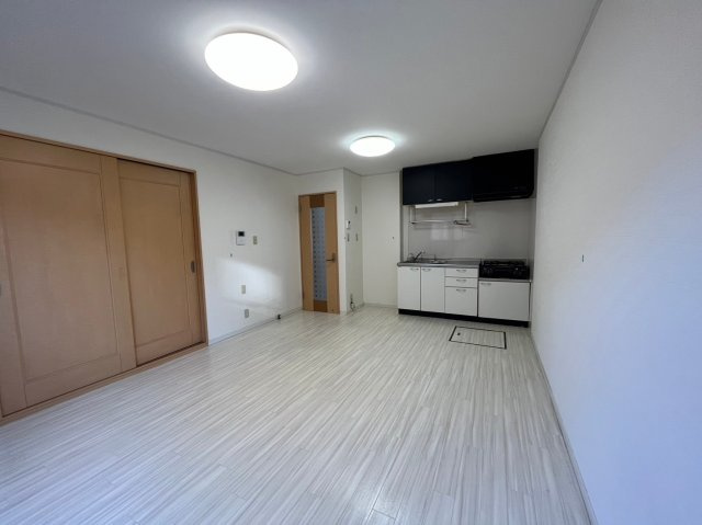 サザンヴィレッジ　B棟の居間・リビング