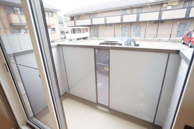 ウエストハイツ・セントラルハイツ　ウエストハイツのバルコニー