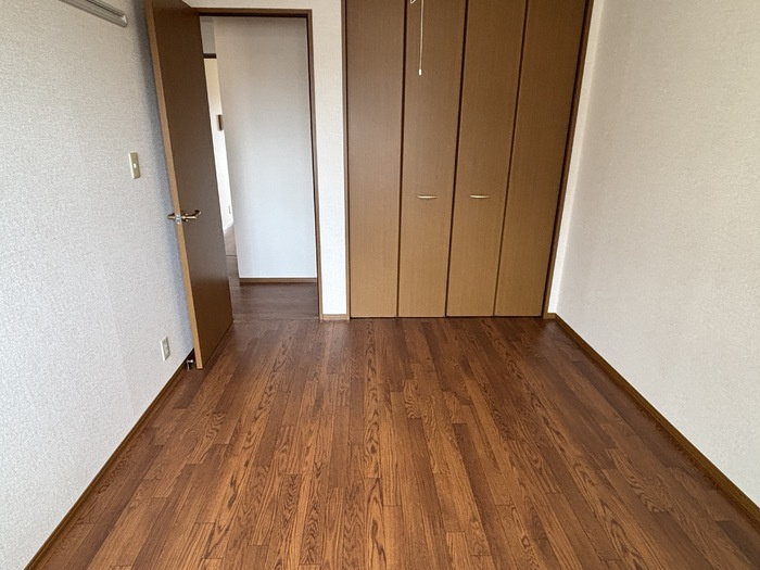 エクセレントヴィラ　C棟の玄関