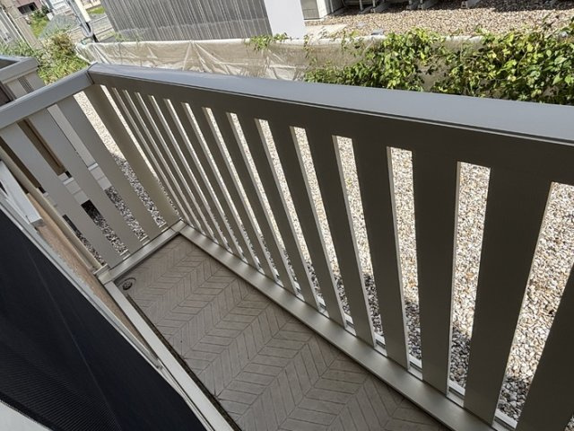 ルーシッド新保のバルコニー