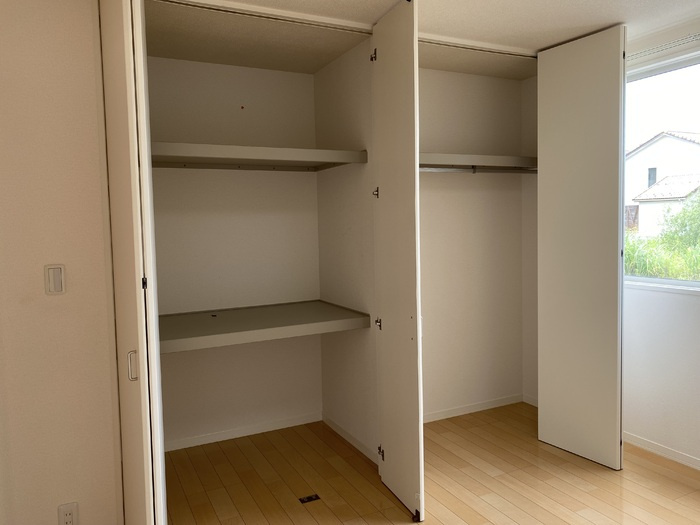 リブェール上野　A棟の収納