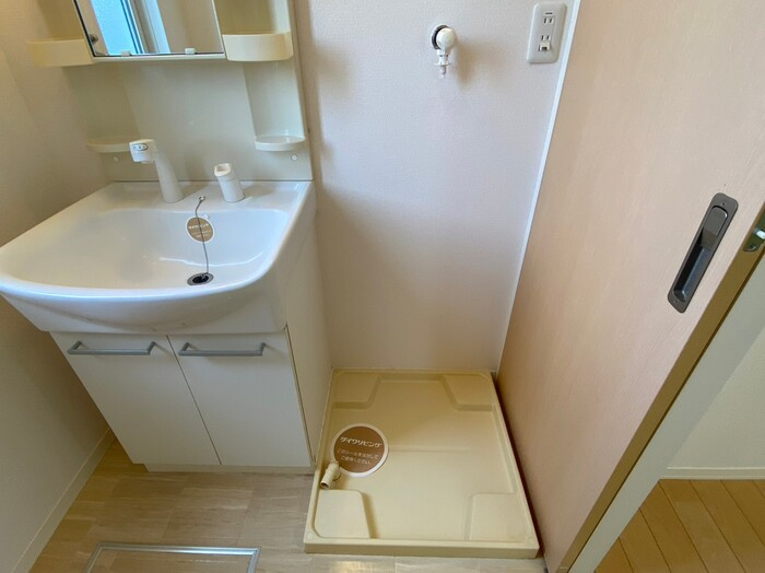 リブェール上野　A棟