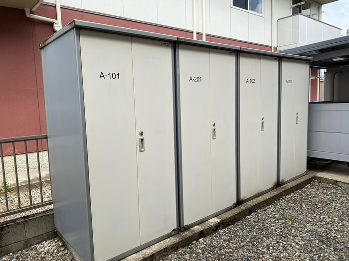 リブェール上野　A棟