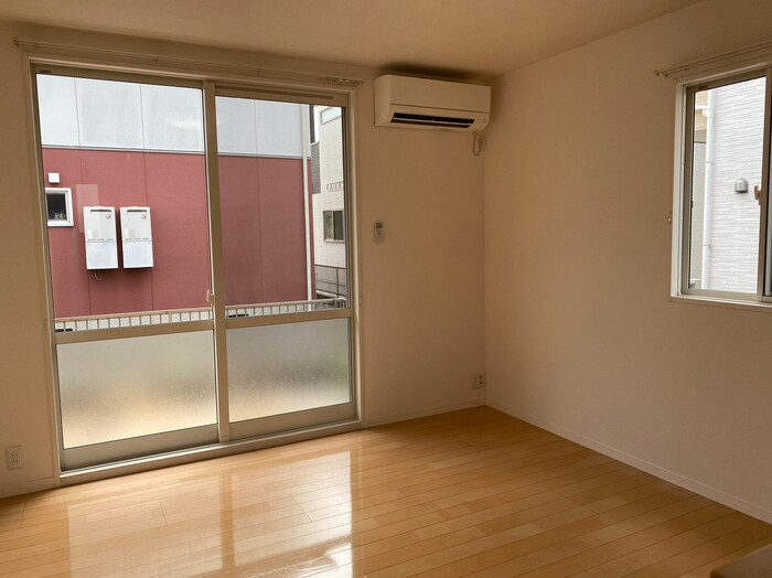 リブェール上野　A棟の居間・リビング