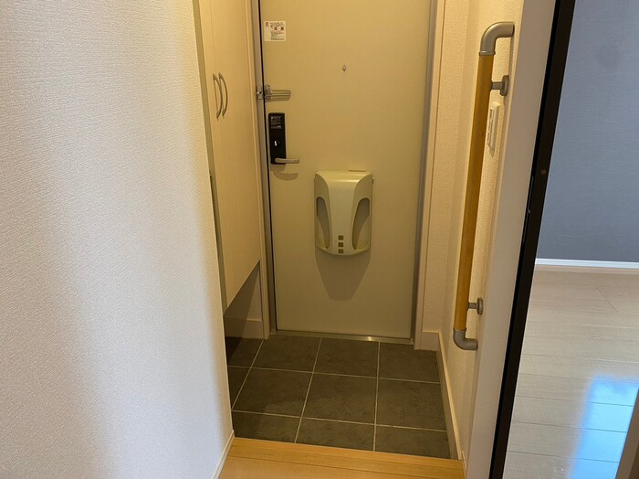 クレアージェ光陽の玄関