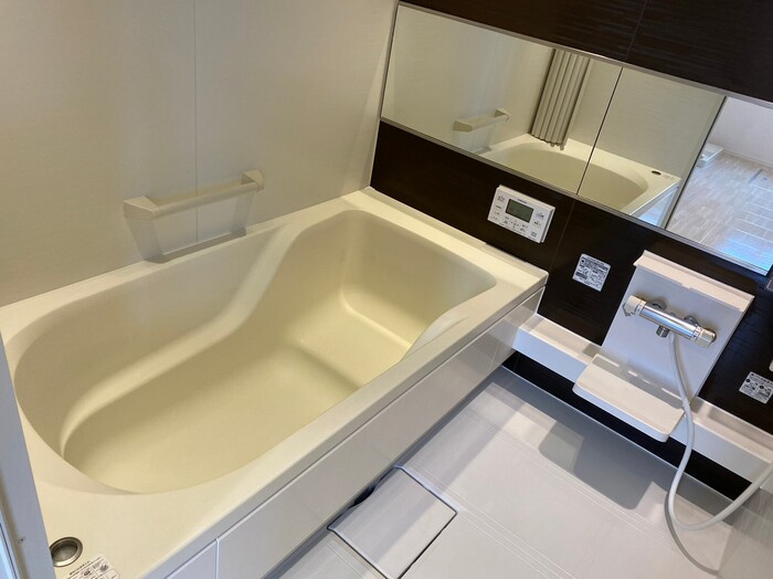 クレアージェ光陽の浴室