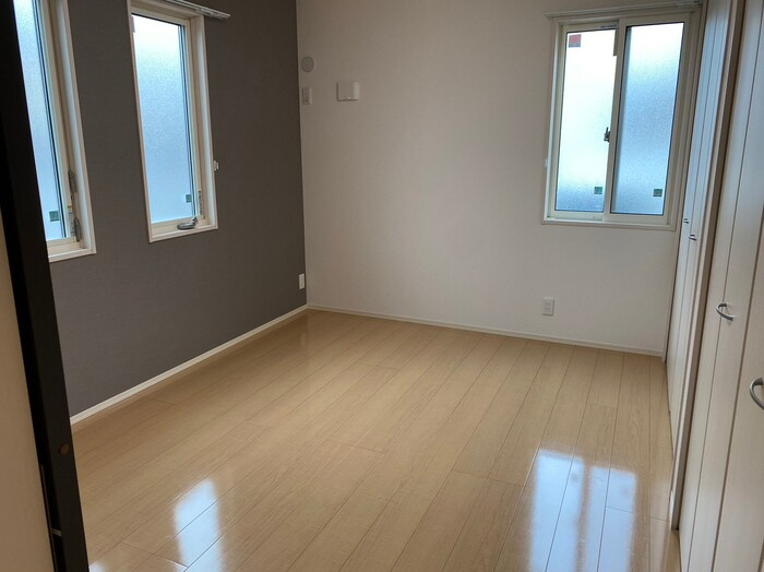 クレアージェ光陽の洋室