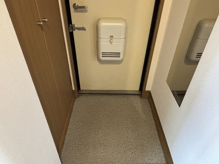 ヴィクトワールの玄関