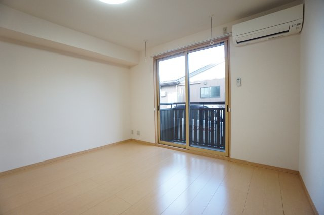 ディールーム和田東の居間・リビング