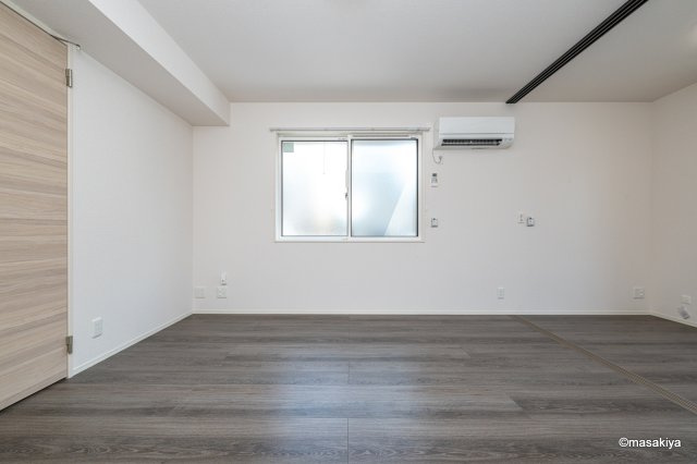 スピアナート北石堂の居間・リビング