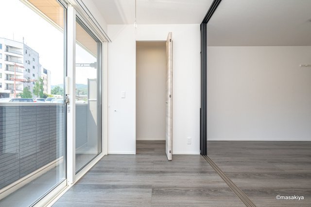 スピアナート北石堂の洋室