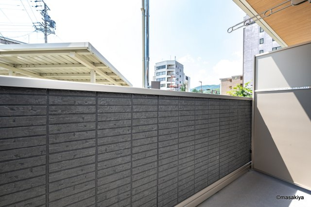 スピアナート北石堂のバルコニー