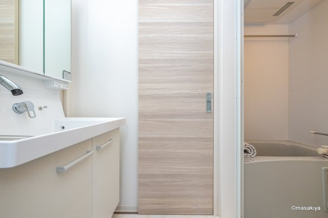 スピアナート北石堂の洗面所