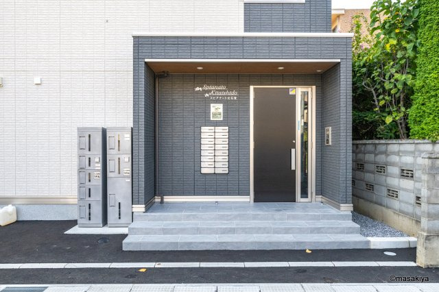 スピアナート北石堂のエントランス