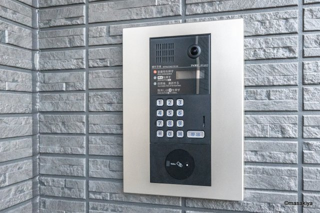 スピアナート北石堂のエントランス