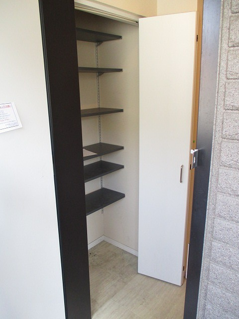 コンセール　メゾンの玄関|★シューズＢＯＸ★