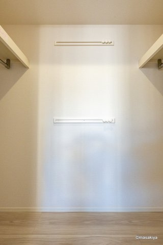 トリシア東口の収納