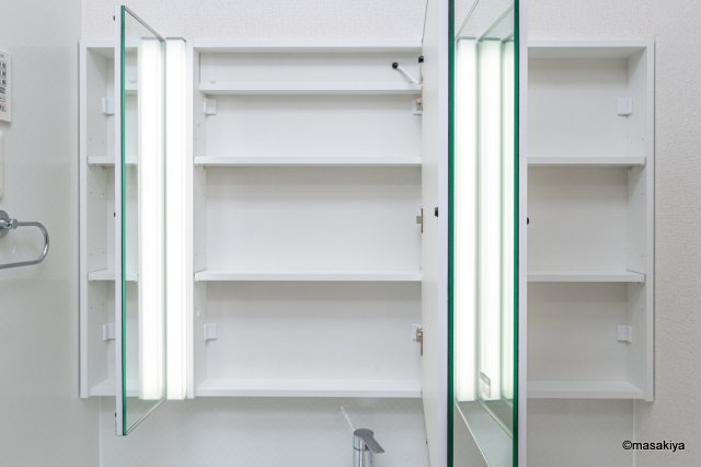 トリシア東口の洗面所