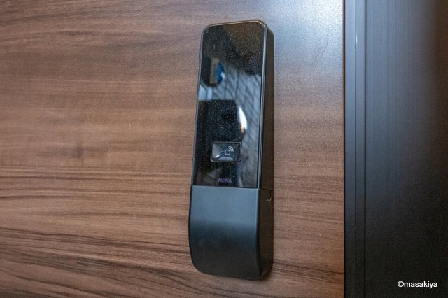 トリシア東口のエントランス