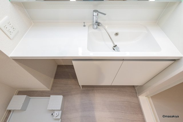 トリシア東口の洗面所