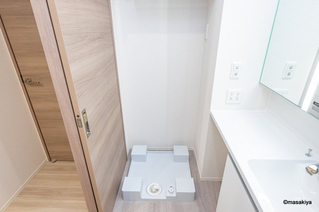 トリシア東口の洗面所