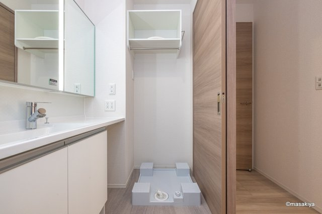 トリシア東口の洗面所