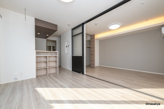 トリシア東口の居間・リビング