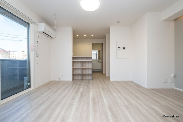 トリシア東口の居間・リビング