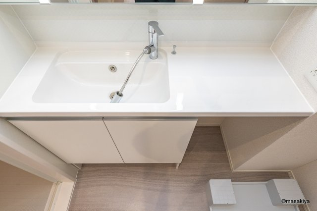 トリシア東口の洗面所