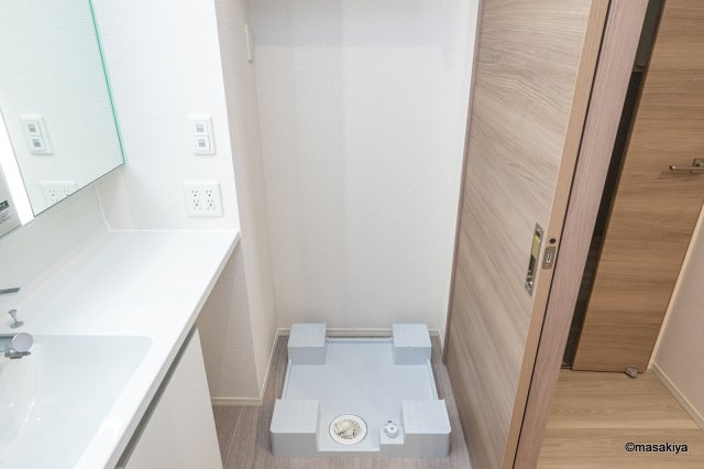 トリシア東口の洗面所