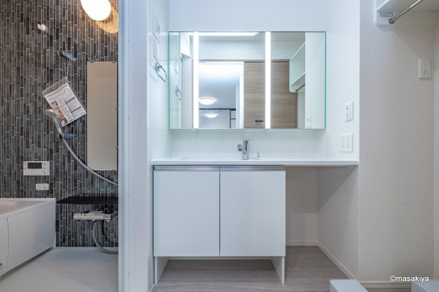 トリシア東口の洗面所