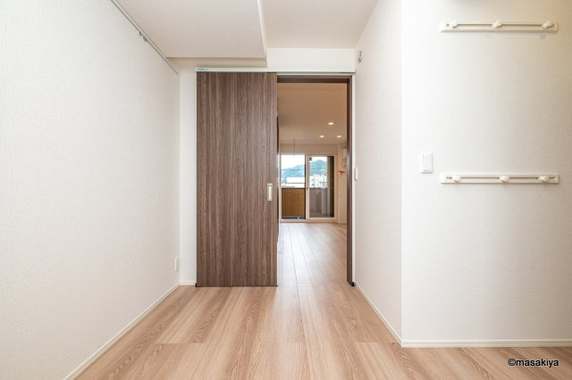 パークサウス栗田の洋室