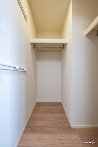 パークサウス栗田の玄関