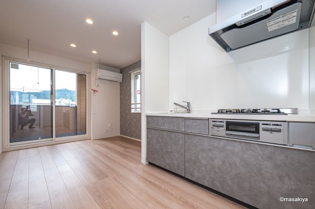 パークサウス栗田の居間・リビング